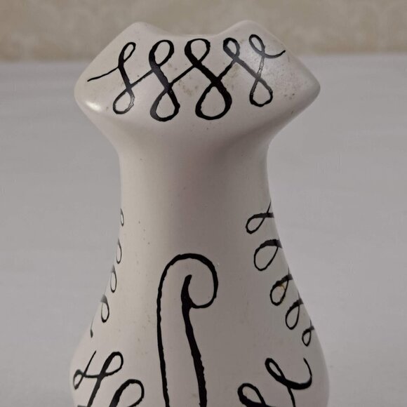 Lenox x Kate Spade White Cat & Black Dog Salt & Pepper Shakers Porcelain EUC - Picture 6 of 13